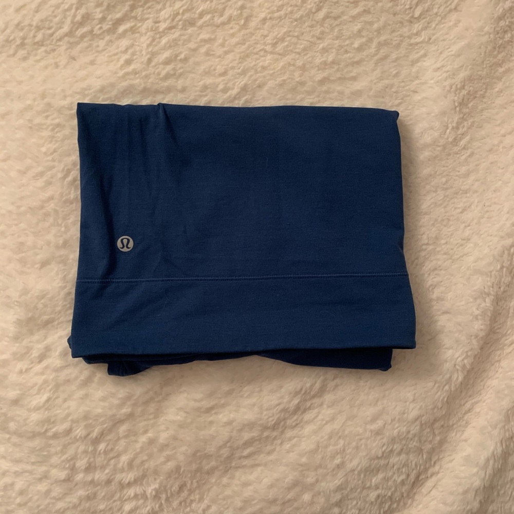 blue lululemon workout tee